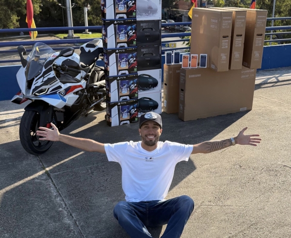 BMW S1000rr 2026 ou 90k + 40 prêmios instantâneos